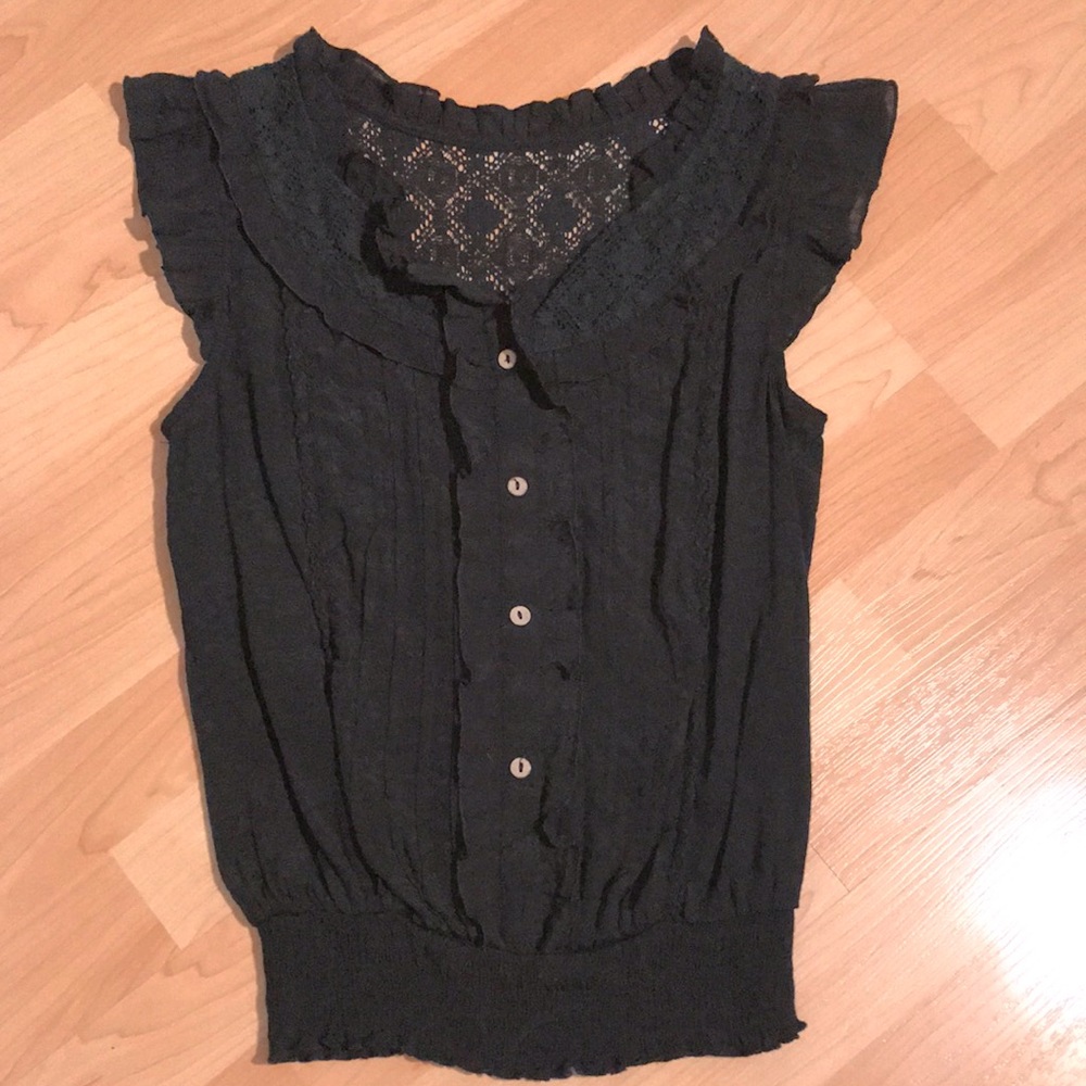 EUC mine cap sleeve top size medium black